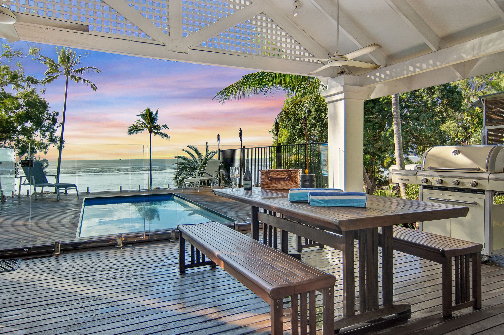 Cairns Beach House Our Oasis - Official Site Book Direct 2022